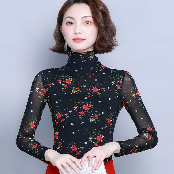 Bluză de damă modernă de culoare neagră cu motive florale