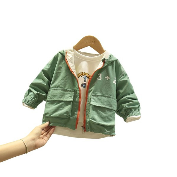 Jachetă modernă pentru copii pentru băieți cu glugă și aplicație - două culori