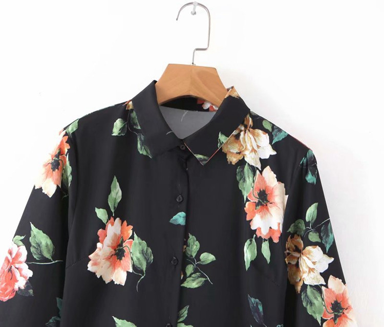 Salopeta lunga de culoare neagra si imprimeu floral