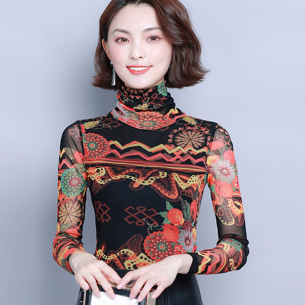 Γυναικεία μπλούζα με μακριά μανίκια και κολάρο