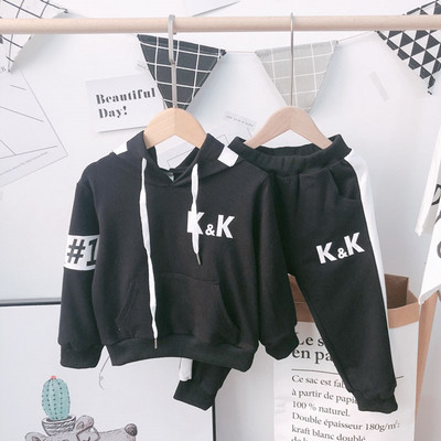 Νέο μοντέλο  παιδικό σετ - μπλουζάκι + παντελόνι σε τρία χρώματα με εφαρμογή