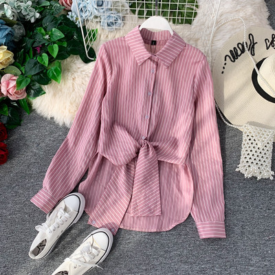 Ριγέ γυναικείο πουκάμισο με μπλε και ροζ χρώμα με κορδόνια