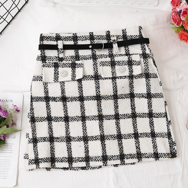 Kockás női szoknya négy színben, magas derékkal, gombokkal