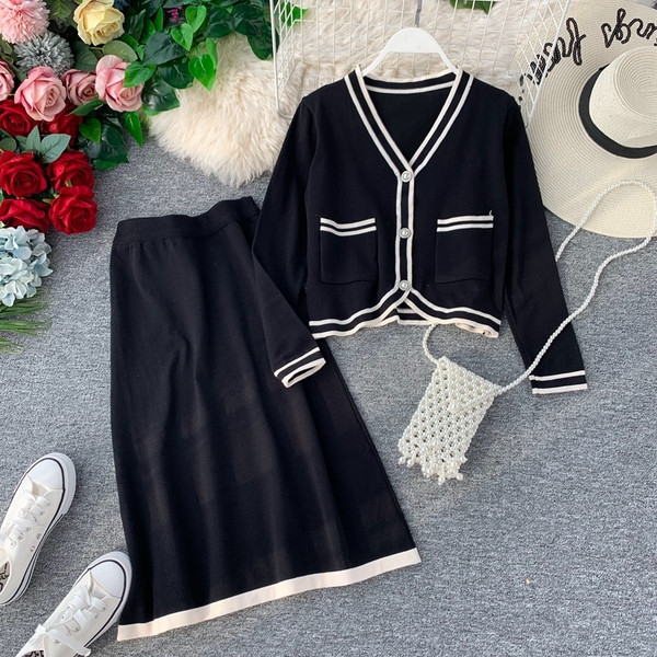 Set elegant pentru femei, care include un cardigan și o fustă lungă în mai multe culori