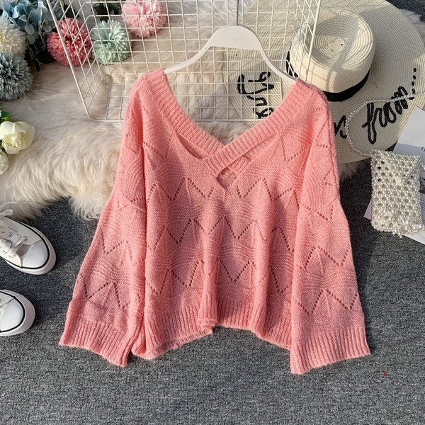 Modern női pulóver V-nyakkal, különböző színekben