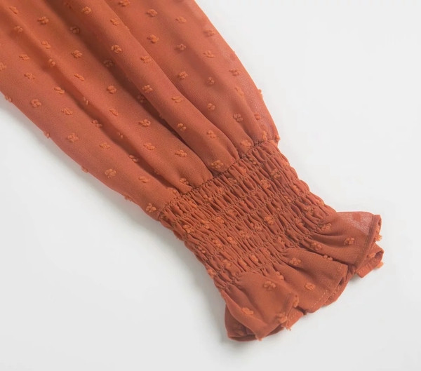 Νέο μοντέλο γυναικεία μπλούζα  με  κορδόνια και λαιμόκοψη στο πορτοκαλί και λευκό χρώμα