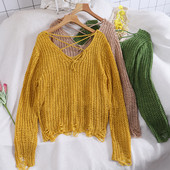 Női pulóver több színben V-nyakkal