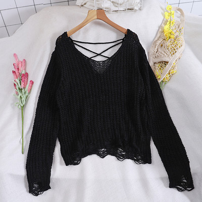 Női pulóver több színben V-nyakkal