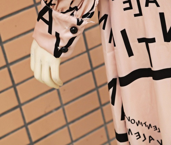 Rochie de dama actuala - model croiat cu decolteu spitz