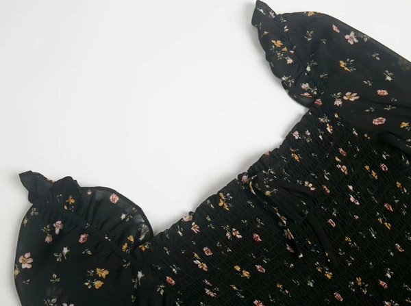 Rochie de dama model nou cu decolteu patrat si motive florale