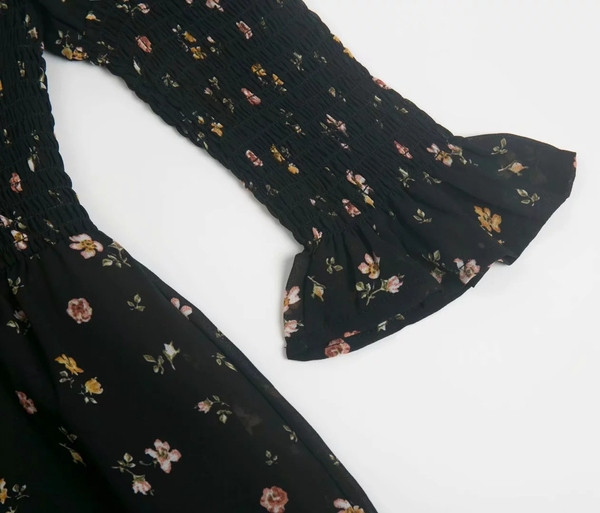 Rochie de dama model nou cu decolteu patrat si motive florale