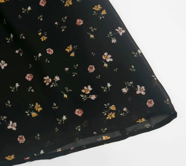 Rochie de dama model nou cu decolteu patrat si motive florale