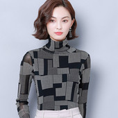 Καθημερινή γυναικεία μπλούζα με μακρύ μανίκι  με μακρύ μανίκι και γιακά