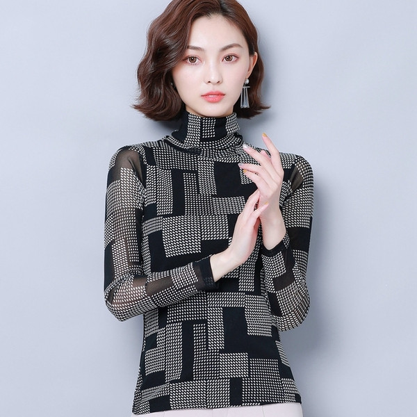 Καθημερινή γυναικεία μπλούζα με μακρύ μανίκι  με μακρύ μανίκι και γιακά 