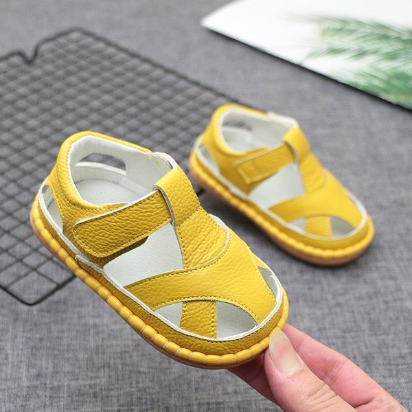 Öko bőrből készült modern gyerekszandál fiúknak többféle színben