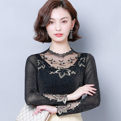 Μοντέρνα γυναικεία μπλούζα με κεντήματα σε διάφορα χρώματα