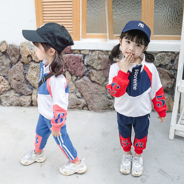 Sportos gyerek szett két színben - lányoknak