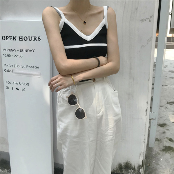 Modern női felső, két színben, vékony pántokkal