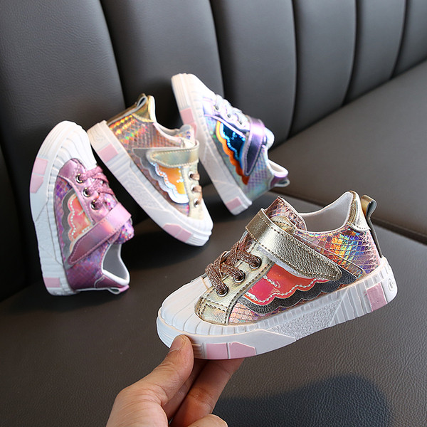 Eko bőrből készült alkalmi gyerek tornacipő lányoknak három színben