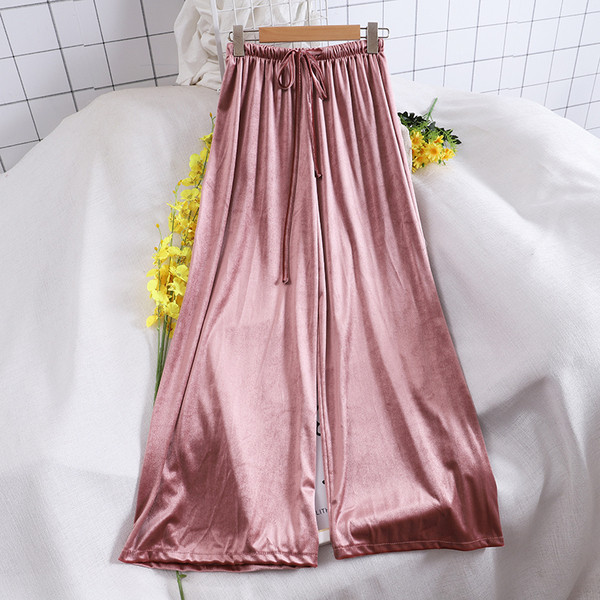 Καθημερινά  γυναικεία παντελόνια σε διάφορα χρώματα με δεσμούς