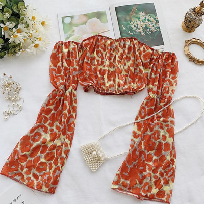 Σύντομη γυναικεία μπλούζα  με ζωικό μοτίβο σε διάφορα χρώματα