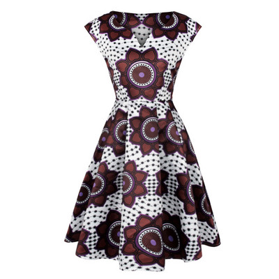 Modern női ruha pántokkal és V-nyakkal