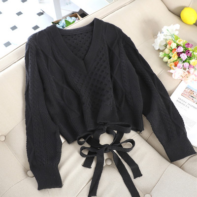 Μοντέρνο γυναικείο πουλόβερ με δεσμούς σε διάφορα χρώματα