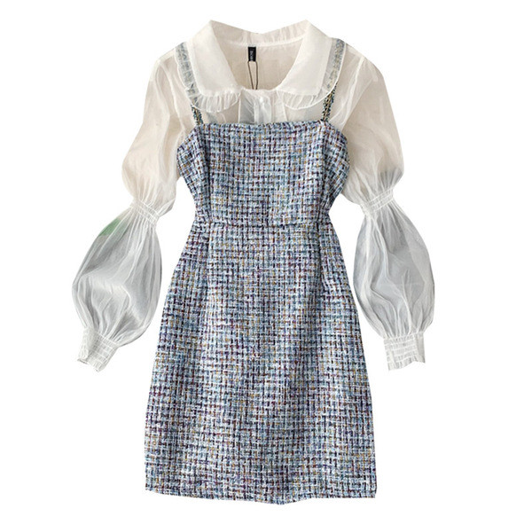 Stílusos női szett, amely tartalmaz egy átlátszó inget és egy ruhát vékony pántokkal, több színben