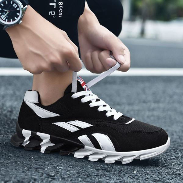 Tenisi casual barbatesti cu sireturi in negru, albastru si rosu