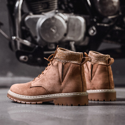 Öko velúrból készült modern férfi csizma három színben, fűzővel