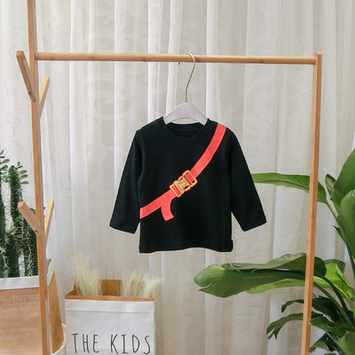 Bluza actuala pentru copii pentru baieti cu aplicatie in negru si rosu