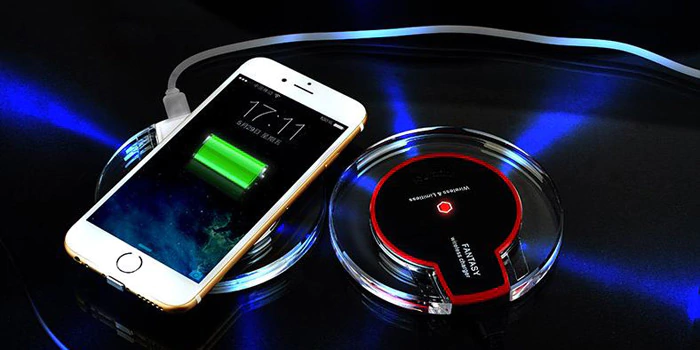 Vezeték nélküli töltőkészlet + QI ADAPTER MICRO USB, telefonhoz + Qi vezeték nélküli vevő mikro USB-fekete színben