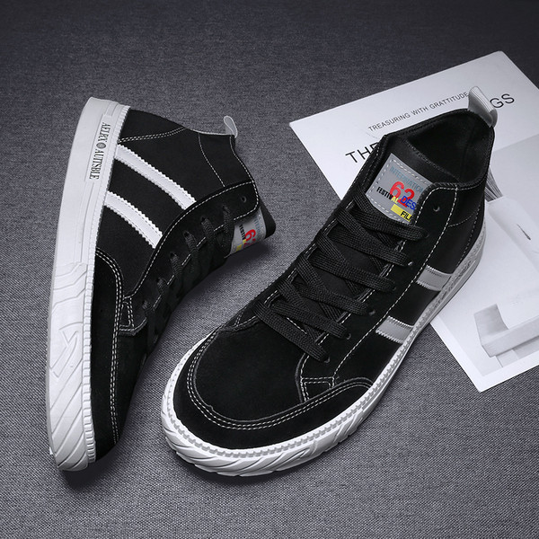 Adidasi moderni pentru barbati in trei culori cu cravate si emblema