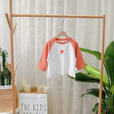 Μοντέρνα παιδική  μπλούζα με O-λαιμό και εφαρμογή - διάφορα χρώματα