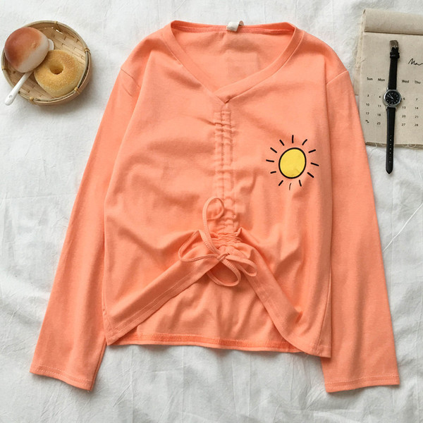 Bluza de dama in mai multe culori cu aplicatie si cravate