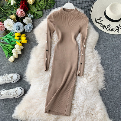 Női téli ruha Slim - modell többféle színben