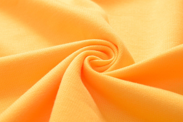 Αθλητικό γυναικείο σύνολο με άκρες σε κίτρινο χρώμα