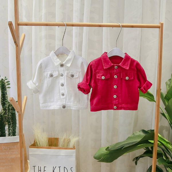 Geaca pentru copii la zi cu buzunare si nasturi in mai multe culori