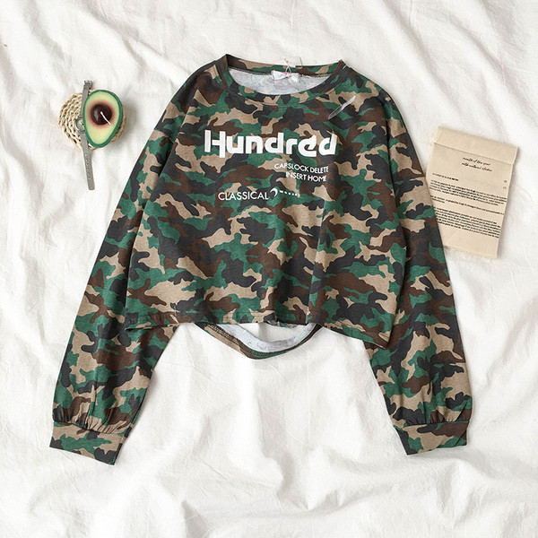 Γυναικεία μπλούζα με σχέδιο καμουφλάζ-σε δύο χρώματα