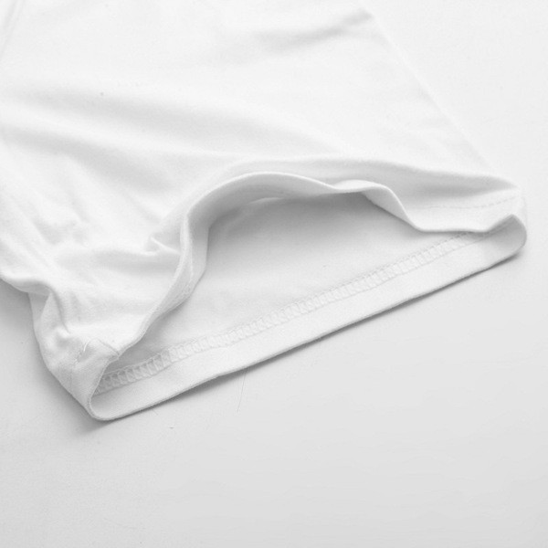 Tricou casual barbatesc cu aplicatie alba