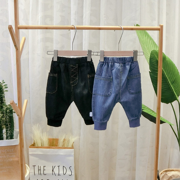Нов модел модерни детски дънки с джобове в два цвята