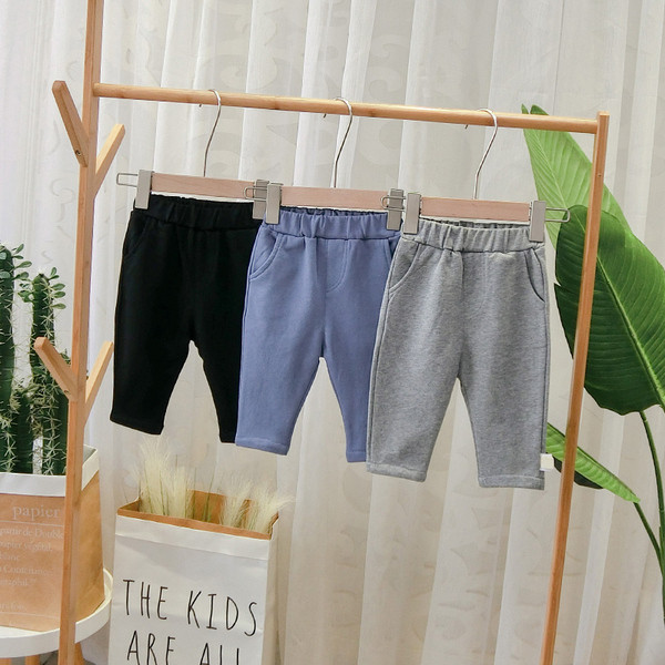 Нов модел детски панталон с джобове за момчета в няколко цвята