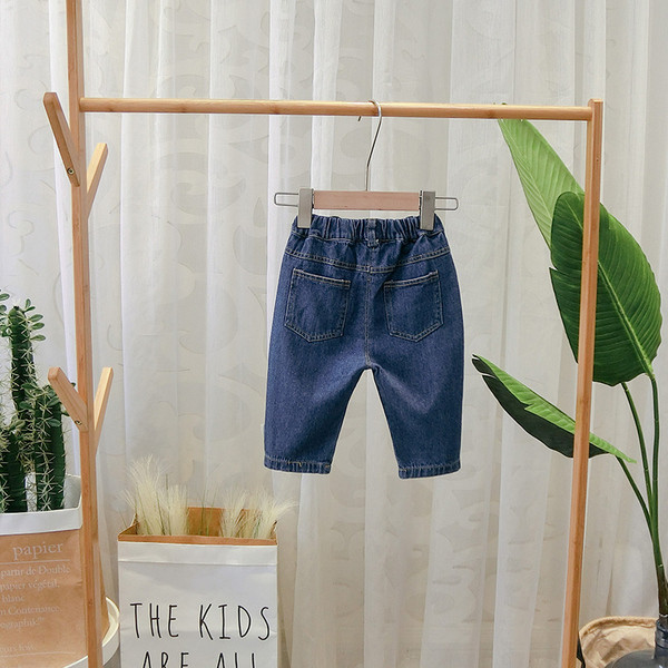 Νέο μοντέλο παιδικό τζιν παντελόνι με τσέπες σε μπλε χρώμα 