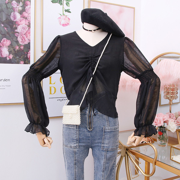 Μοντέρνα  γυναικεία μπλούζα με λαιμόκοψη και δεσμούς σε διάφορα χρώματα