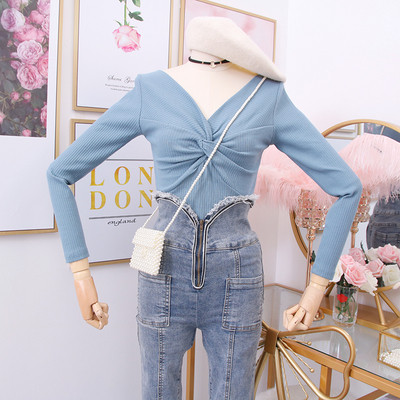 Κομψή  μπλούζα γυναικών με λαιμόκοψη σε διάφορα χρώματα