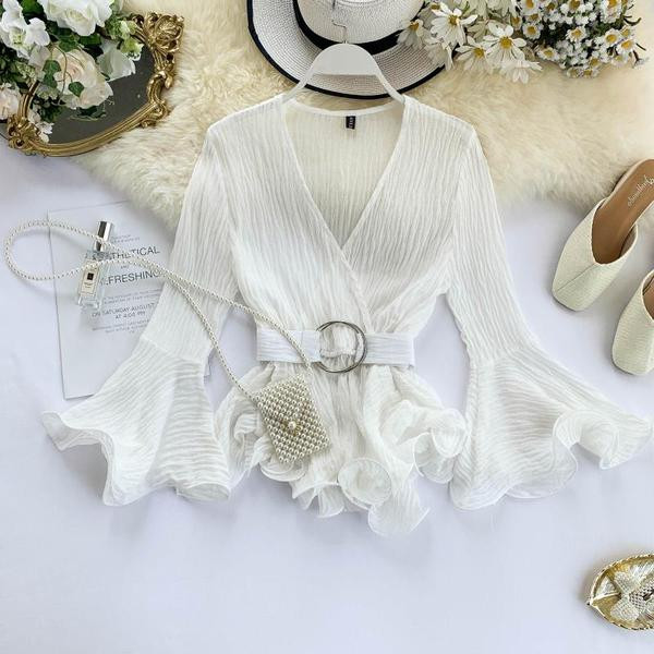 Bluză de damă elegantă, cu decolteu adânc și mâneci lotus în mai multe culori