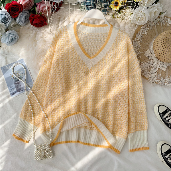 Pulover de damă cu decolteu în V în patru culori