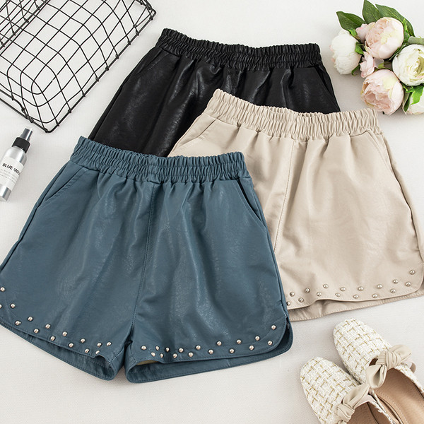 Κοντά  γυναικεία παντελόνια από οικολογικό δέρμα σε τέσσερα χρώματα