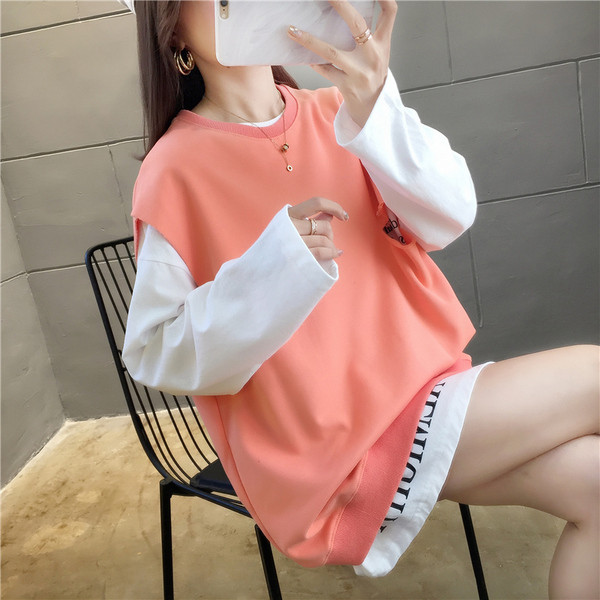 Καθημερινή  γυναικεία μπλούζα σε τρία χρώματα με γράμματα και O-λαιμό