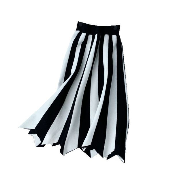 Γυναικεία χειμωνιάτικη ριγέ φούστα με υψηλή ελαστική μέση